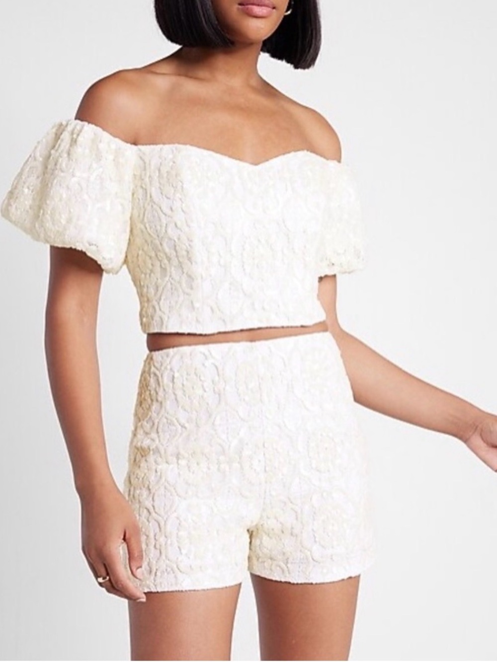 Express Ivory Sequin Sweetheart Neckline Puff Sleeve Crop Top-boning/structure